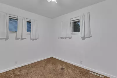 1020 Becker Avenue SE, Willmar, MN 56201 - Photo 6