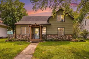 121 W Race Ave, Elmwood, WI 54740 - Photo 1