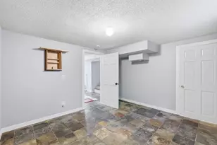 1805 Oakview Ln N, Plymouth, MN 55441 - Photo 12