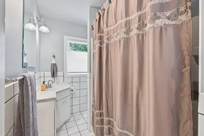 1805 Oakview Lane N, Plymouth, MN 55441 - Photo 14