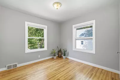1805 Oakview Lane N, Plymouth, MN 55441 - Photo 12