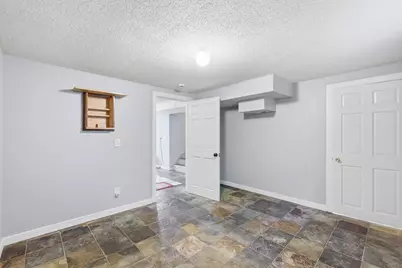 1805 Oakview Lane N, Plymouth, MN 55441 - Photo 16