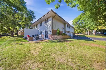 3610 Avon Court, Woodbury, MN 55125 - Photo 10