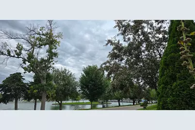 615 Albert Lea Street, Albert Lea, MN 56007 - Photo 2
