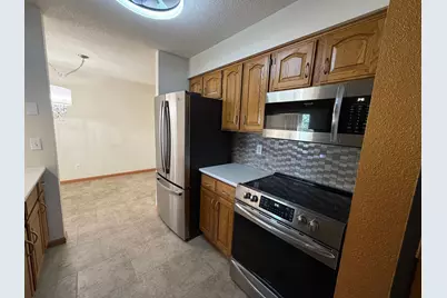 1801 Becker Avenue SE #306, Willmar, MN 56201 - Photo 4