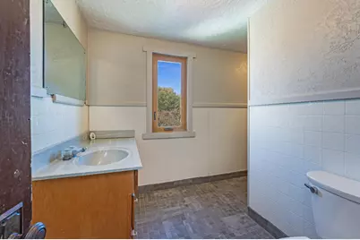 218 W 3rd Street, Fairmont, MN 56031 - Photo 24