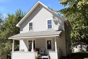 717 S 9th St, Montevideo, MN 56265 - Photo 2