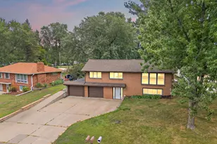 2624 Bittersweet Ln, Maplewood, MN 55109 - Photo 1