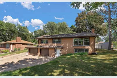 2624 Bittersweet Lane, Maplewood, MN 55109 - Photo 4