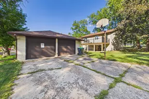 2253 Charles Street N, North Saint Paul, MN 55109 - Photo 22