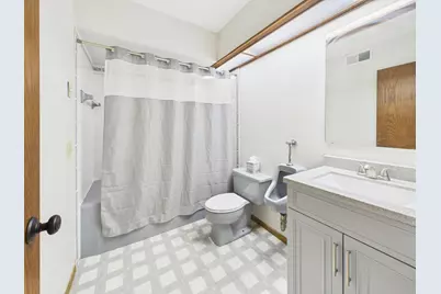 2253 Charles Street N, North Saint Paul, MN 55109 - Photo 14