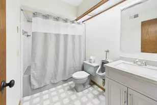 2253 Charles Street N, North Saint Paul, MN 55109 - Photo 14