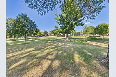 2253 Charles Street N, North Saint Paul, MN 55109 - Photo 24