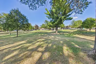 2253 Charles Street N, North Saint Paul, MN 55109 - Photo 24