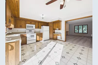 2253 Charles Street N, North Saint Paul, MN 55109 - Photo 18
