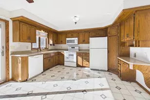 2253 Charles Street N, North Saint Paul, MN 55109 - Photo 2