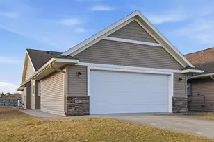 465 Meadow View Ct, Paynesville, MN 56362 - Photo 1