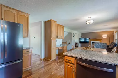 247 Pendryn Hill Circle, Woodbury, MN 55125 - Photo 32