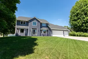 247 Pendryn Hill Cir, Woodbury, MN 55125 - Photo 6