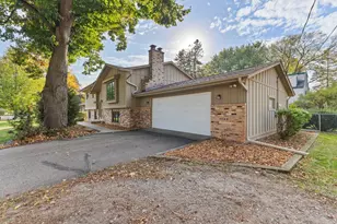6733 Willow Ln, Brooklyn Center, MN 55430 - Photo 6