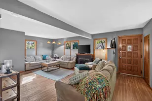 810 Summit Ave, Saint Paul Park, MN 55071 - Photo 2