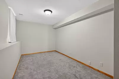 412 Hazel Street N, Saint Paul, MN 55119 - Photo 36