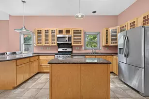412 Hazel St N, Saint Paul, MN 55119 - Photo 12