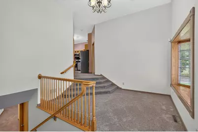 412 Hazel Street N, Saint Paul, MN 55119 - Photo 4