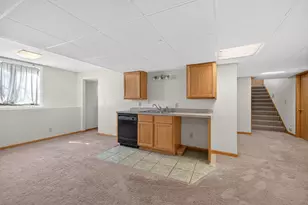 412 Hazel St N, Saint Paul, MN 55119 - Photo 30