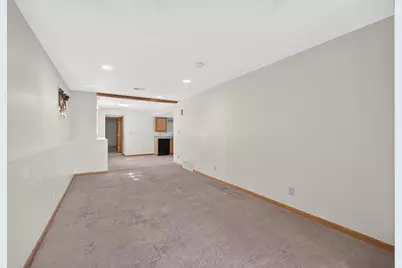 412 Hazel Street N, Saint Paul, MN 55119 - Photo 34