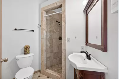 412 Hazel Street N, Saint Paul, MN 55119 - Photo 8