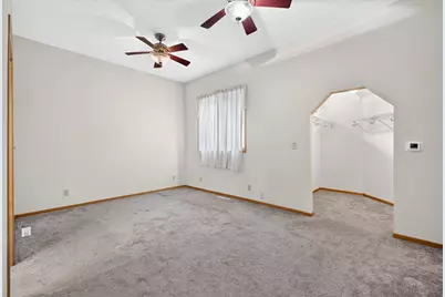 412 Hazel Street N, Saint Paul, MN 55119 - Photo 22