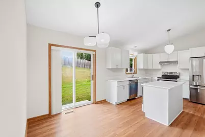 342 Parkview Lane S, Maplewood, MN 55119 - Photo 10