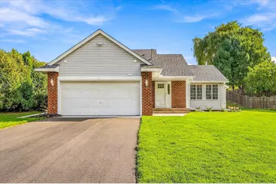 342 Parkview Lane S, Maplewood, MN 55119 - Photo 2