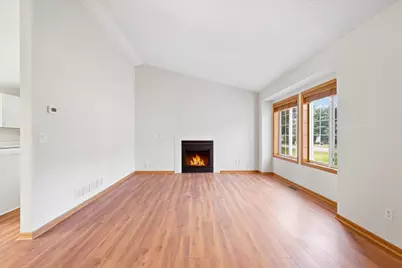 342 Parkview Lane S, Maplewood, MN 55119 - Photo 6