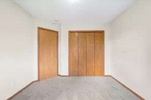 342 Parkview Ln S, Maplewood, MN 55119 - Photo 20