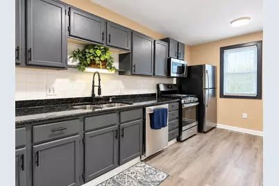 1655 Washburn Avenue N, Minneapolis, MN 55411 - Photo 2
