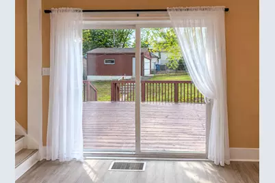 1655 Washburn Avenue N, Minneapolis, MN 55411 - Photo 8