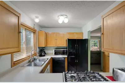 98 Australian Avenue, Little Canada, MN 55117 - Photo 12