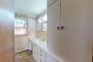 204 Fairview Dr, Albert Lea, MN 56007 - Photo 10