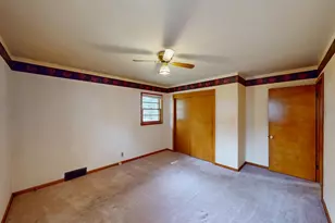 204 Fairview Dr, Albert Lea, MN 56007 - Photo 16