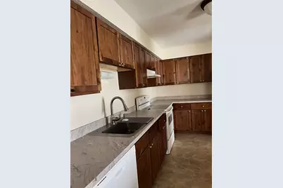 220 Hallam Avenue S, Mahtomedi, MN 55115 - Photo 8