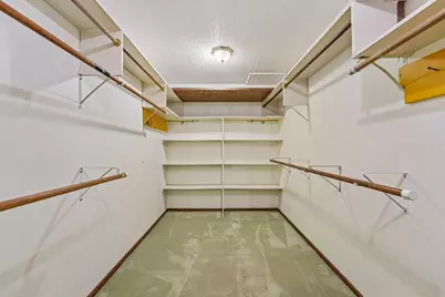2445 Londin Lane E #202, Maplewood, MN 55119 - Photo 22