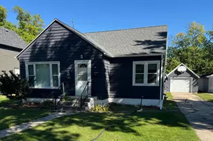 1137 6th St, Granite Falls, MN 56241 - Photo 2