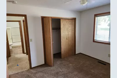 230 Hallam Avenue S, Mahtomedi, MN 55115 - Photo 14