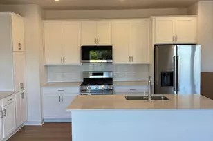 21725 Rose Dr, Farmington, MN 55024 - Photo 2