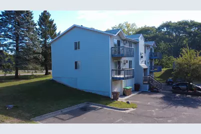 240 Hallam Avenue S, Mahtomedi, MN 55115 - Photo 6