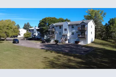 240 Hallam Avenue S, Mahtomedi, MN 55115 - Photo 8