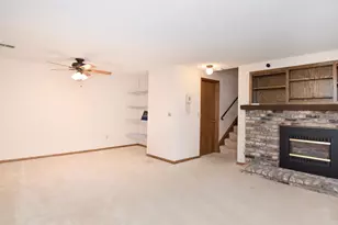 8724 N Maplebrook Cir, Brooklyn Park, MN 55445 - Photo 18