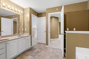 320 Willoughby Way W, Minnetonka, MN 55305 - Photo 36